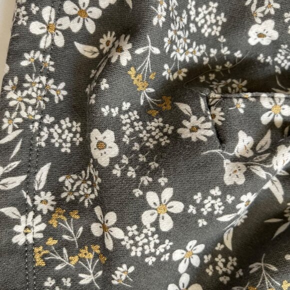 Carters 3M Baby Girl Floral Long Sleeve Dress Gray & White With Ruffles - Picture 2 of 6